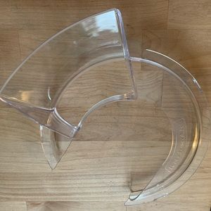 Kitchen Aid 1-Piece Pouring Shield